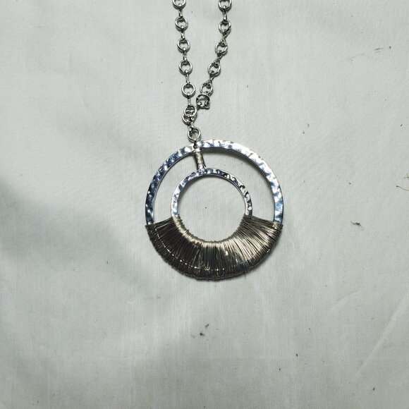 Vetta Silver Circle Wire Wrap Chain Necklace - Picture 3 of 6